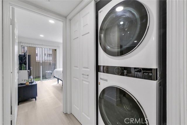 Detail Gallery Image 14 of 31 For 1010 La Terraza Circle #102,  Corona,  CA 92879 - 1 Beds | 1 Baths