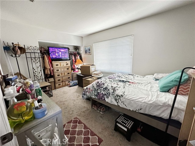 Detail Gallery Image 11 of 23 For 1387 Cherry Ave, Simi Valley,  CA 93065 - 4 Beds | 2 Baths