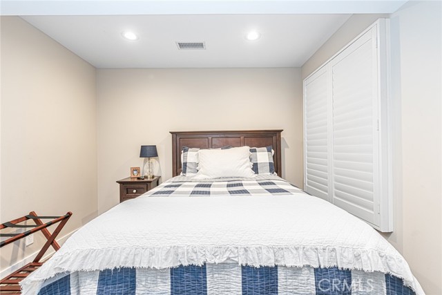 Detail Gallery Image 20 of 32 For 213 34th St, Newport Beach,  CA 92663 - 3 Beds | 3 Baths