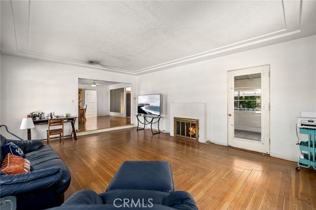 Detail Gallery Image 16 of 45 For 170 W Linden Ave, Burbank,  CA 91502 - 2 Beds | 1/1 Baths