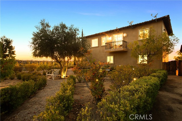 Detail Gallery Image 5 of 56 For 38330 De Portola Rd, Temecula,  CA 92592 - 2 Beds | 2 Baths