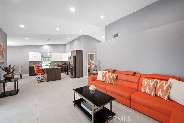 68870 Durango Road, Cathedral City CA: https://media.crmls.org/medias/61f81421-3281-42fc-a791-5d39f841f2a4.jpg