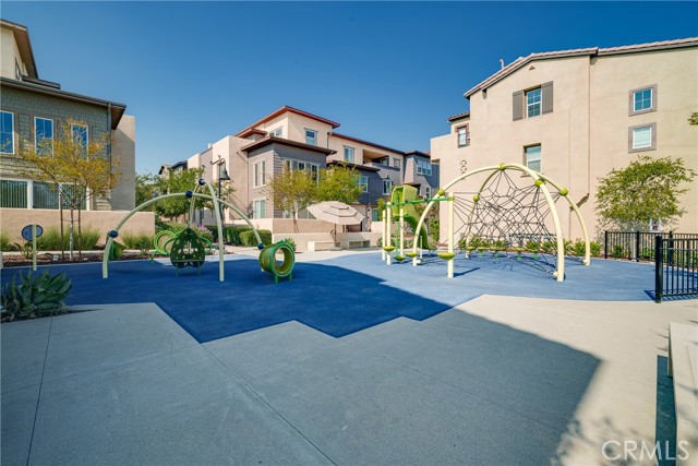 Detail Gallery Image 34 of 37 For 12164 Rising Star Dr, Rancho Cucamonga,  CA 91739 - 2 Beds | 2/1 Baths