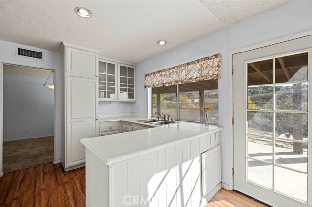 Detail Gallery Image 18 of 60 For 2515 Northpark St, Thousand Oaks,  CA 91362 - 4 Beds | 2/1 Baths