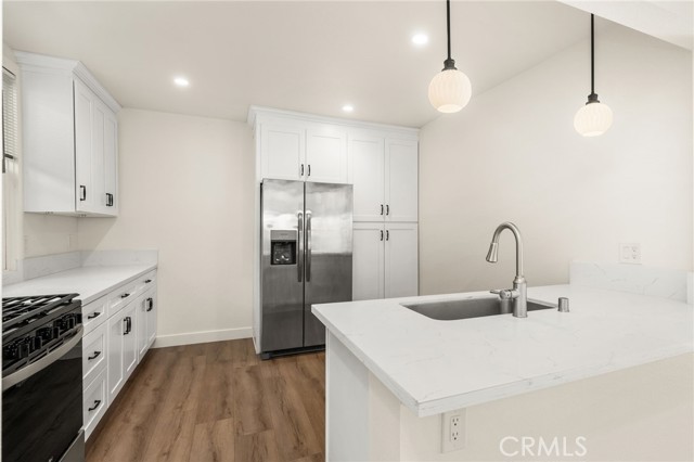 373 Gladys Avenue photo 37