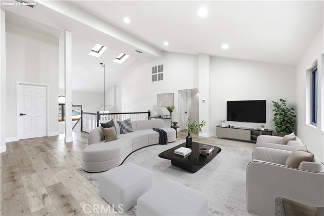 Detail Gallery Image 14 of 74 For 3143 Coolidge Avenue, Anaheim,  CA 92801 - 5 Beds | 4 Baths