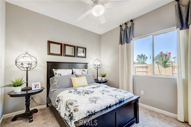 Detail Gallery Image 4 of 19 For 1001 Lucia Ave, Fowler,  CA 93625 - 4 Beds | 3/1 Baths