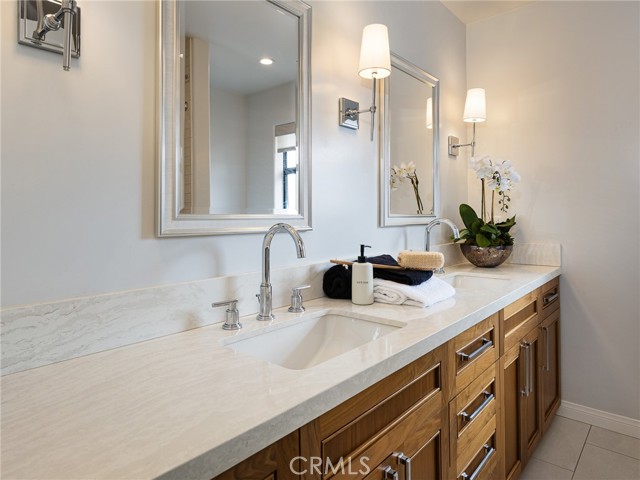 502 Washington Street, El Segundo CA: https://media.crmls.org/medias/61fb3e26-a315-4130-bcaf-dae38cdc14b7.jpg