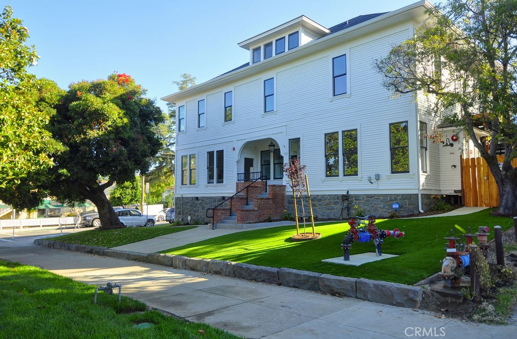 1700 Osos Street