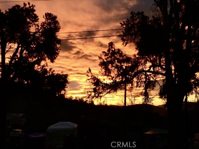 921 Piru Way, Frazier Park CA: https://media.crmls.org/medias/61fbb3a4-897f-4def-bed3-93c8b9ef042f.jpg