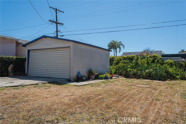 7029 4th Avenue, Los Angeles CA: https://media.crmls.org/medias/61fc271e-1524-450b-9166-34eb1f66f661.jpg