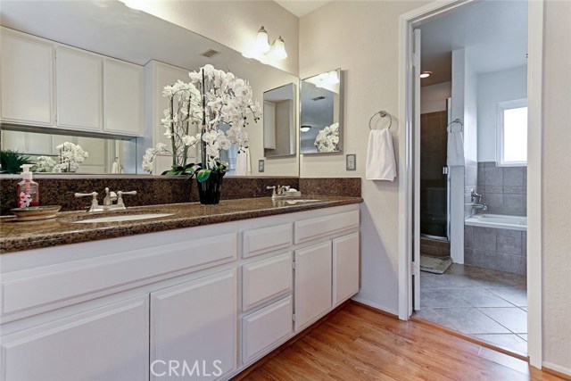 2218 Gates Avenue, Redondo Beach, California 90278, 4 Bedrooms Bedrooms, ,2 BathroomsBathrooms,Residential,Sold,Gates,SB17034339