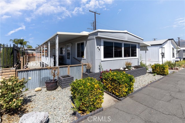 Image 1 of 25 For 880 Lake Street 55