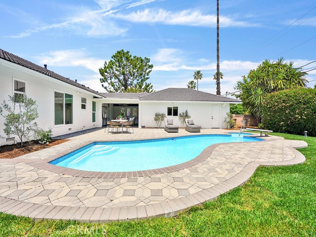3212 Sunnywood Drive, Fullerton CA: https://media.crmls.org/medias/61fde01b-92e1-4f67-b5f2-4f1dc5b4e67d.jpg