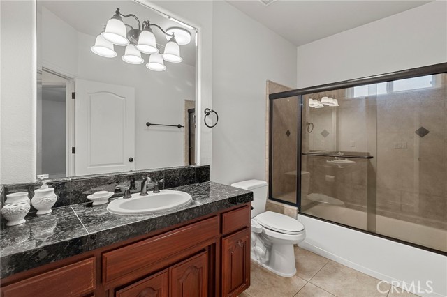 Detail Gallery Image 25 of 38 For 3255 Hollow, Madera,  CA 93637 - 5 Beds | 3 Baths