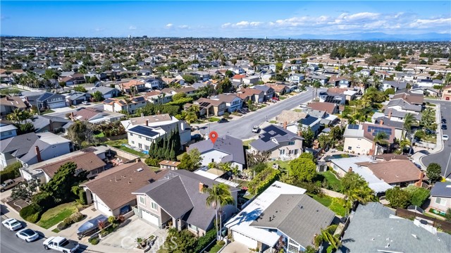Detail Gallery Image 37 of 39 For 20162 Crater Cir, Huntington Beach,  CA 92646 - 3 Beds | 2 Baths