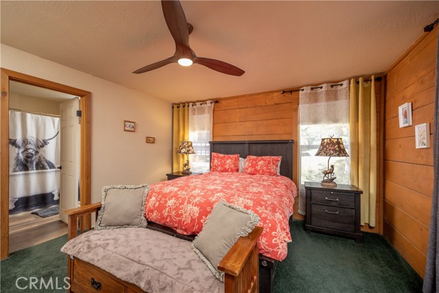42816 Monterey Street, Big Bear Lake CA: https://media.crmls.org/medias/61fe5a0b-88e4-4fd7-9140-0a73dde63cd0.jpg