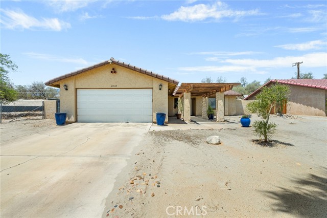 27525 Ventura Drive, Cathedral City CA: https://media.crmls.org/medias/61fe6ee3-4391-46b9-9a03-1e657d69ba90.jpg