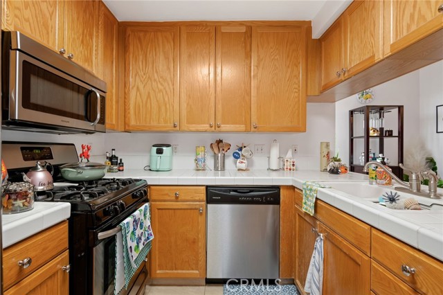 15760 Midwood Drive, Granada Hills CA: https://media.crmls.org/medias/61ff2b74-787d-4a48-9963-8c27b9603c97.jpg