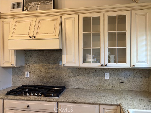 1631 Leycross Drive, La Canada Flintridge CA: https://media.crmls.org/medias/61ff661f-c947-4918-84d3-1ee1011c02d2.jpg