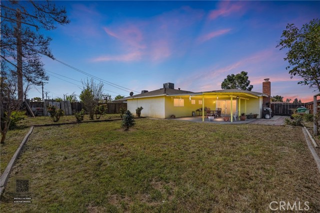 Detail Gallery Image 2 of 29 For 334 N Argyle St, Porterville,  CA 93257 - 3 Beds | 2 Baths