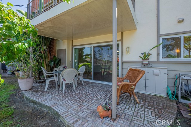 22817 Nadine Circle, Torrance CA: https://media.crmls.org/medias/620097b5-a1d5-45c9-a206-001f63000f9f.jpg