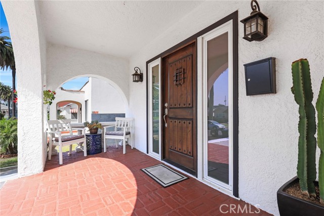 2417 Virginia Road, Los Angeles, California 90016, 3 Bedrooms Bedrooms, ,2 BathroomsBathrooms,Single Family Residence,For Sale,Virginia,BB24143223