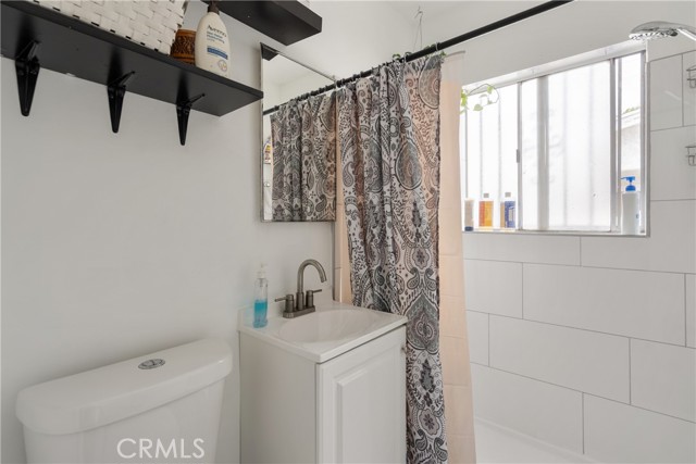 2719 Folsom Street, Los Angeles CA: https://media.crmls.org/medias/62010080-eef7-455f-9c61-2462f789f02f.jpg