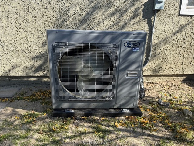 Detail Gallery Image 27 of 34 For 14412 Mountain High, Fontana,  CA 92337 - 3 Beds | 2 Baths