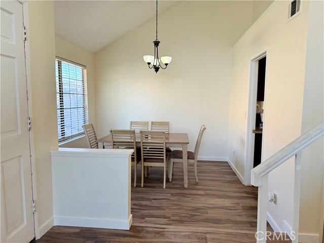 13735 Gemini Street, Victorville CA: https://media.crmls.org/medias/62035acc-b2f9-41bd-8a40-67bfab9d6b88.jpg