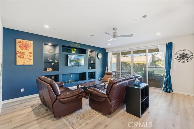 Detail Gallery Image 11 of 56 For 11111 Day, Jurupa Valley,  CA 91752 - 7 Beds | 5 Baths