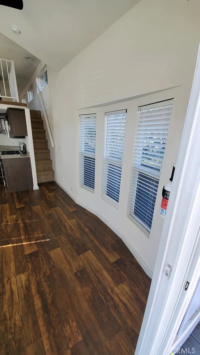 MLS #OC25170597 image #10