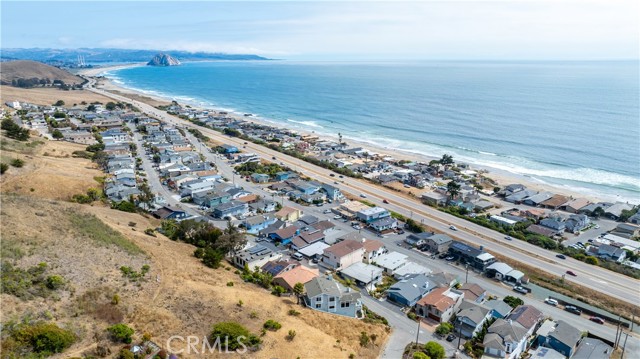 3166 Shearer Avenue, Cayucos CA: https://media.crmls.org/medias/62044aaa-2ad4-4596-ae76-fa08ad52d64f.jpg