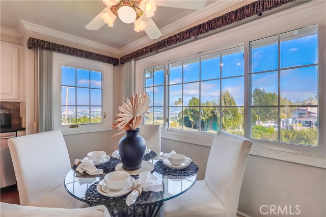 Detail Gallery Image 14 of 66 For 2212 Chandeleur Dr, Rancho Palos Verdes,  CA 90275 - 4 Beds | 4 Baths