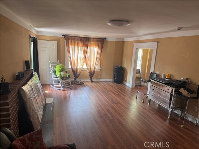 Detail Gallery Image 9 of 27 For 158 S Hoover St, Los Angeles,  CA 90004 - 3 Beds | 1 Baths