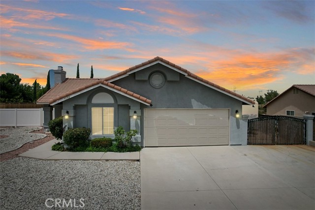 14532 Tanglewood Ct, Hesperia, CA 92345 photo 2