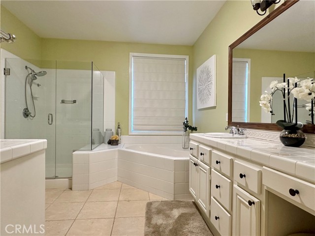 Detail Gallery Image 13 of 23 For 39358 Silver Oak Cir, Murrieta,  CA 92563 - 3 Beds | 2 Baths