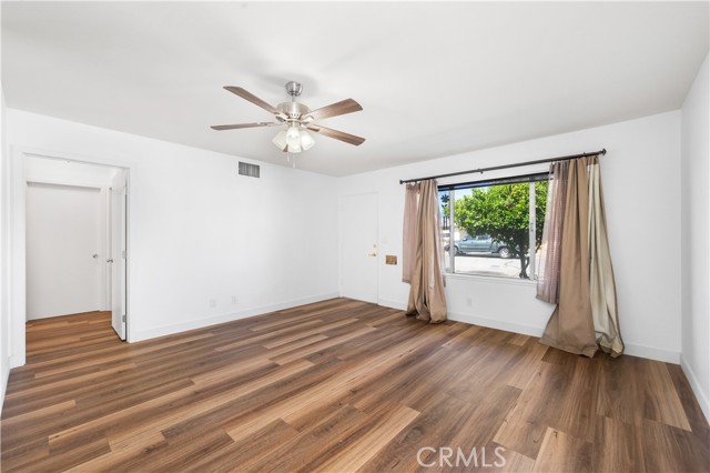 Detail Gallery Image 6 of 30 For 881 Majela Ln, Hemet,  CA 92543 - 2 Beds | 2 Baths