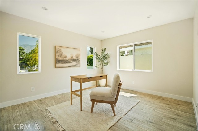 Detail Gallery Image 17 of 29 For 422 Almond Ave, Monrovia,  CA 91016 - 5 Beds | 4 Baths
