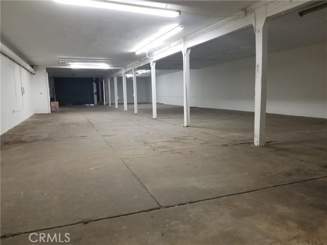 425 E 58th Street, Los Angeles, California 90011, ,Commercial Lease,For Rent,425 E 58th Street,CRAR23108717