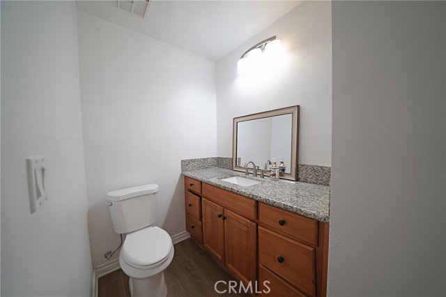 28321 Evergreen Lane, Saugus CA: https://media.crmls.org/medias/6207a5a2-71e4-426e-b735-e5a2205184a0.jpg