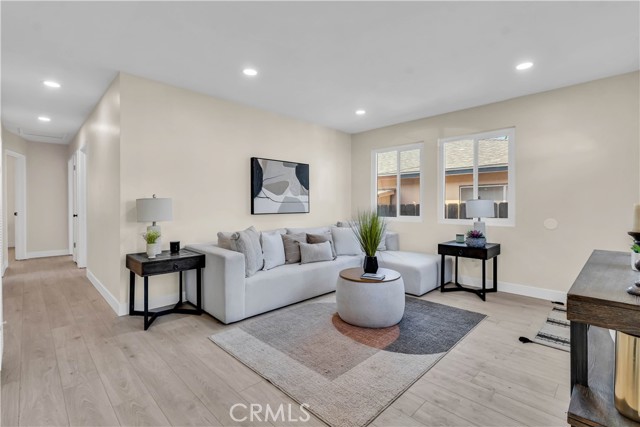 Detail Gallery Image 7 of 38 For 391 Zenith St, Chula Vista,  CA 91911 - 4 Beds | 2 Baths