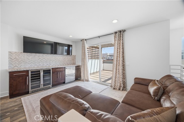 Detail Gallery Image 5 of 36 For 1667 Grand View, Costa Mesa,  CA 92627 - 3 Beds | 3/2 Baths