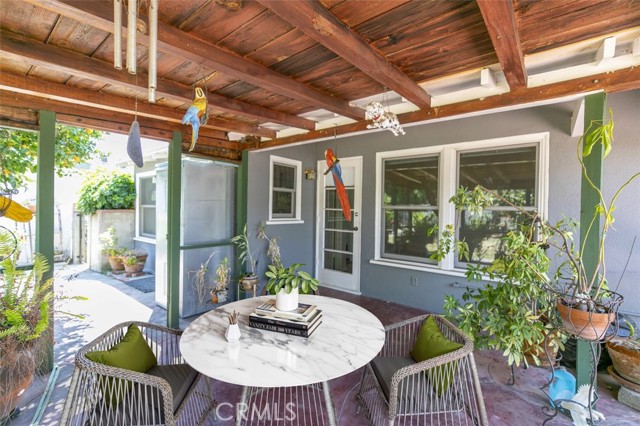 Detail Gallery Image 40 of 45 For 14719 Wyandotte St, Van Nuys,  CA 91405 - 2 Beds | 1/1 Baths