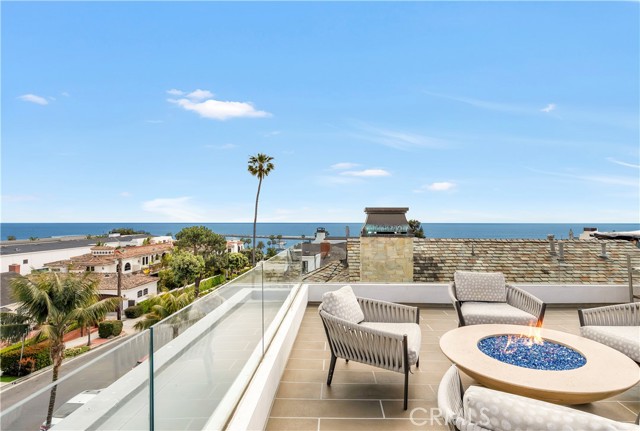 Detail Gallery Image 52 of 62 For 221 Heliotrope Ave, Corona Del Mar,  CA 92625 - 4 Beds | 5/1 Baths