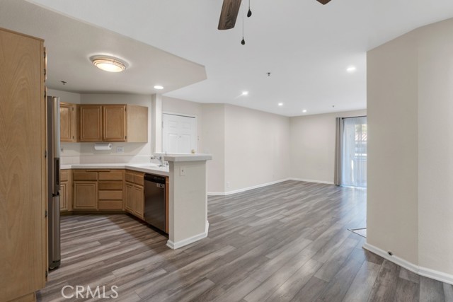 Detail Gallery Image 14 of 45 For 5744 Oak Bend Ln #203,  Oak Park,  CA 91377 - 1 Beds | 1 Baths