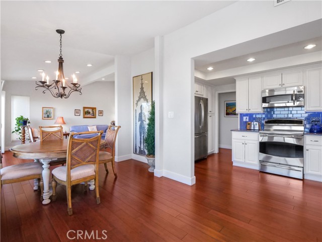 17 Avocado Lane, Rolling Hills Estates, California 90274, 2 Bedrooms Bedrooms, ,3 BathroomsBathrooms,Residential,Sold,Avocado,PV22001588 17 Avocado Lane, Rolling Hills Estates, California 90274, 2 Bedrooms Bedrooms, ,3 BathroomsBathrooms,Residential,Sold,Avocado,PV22001588