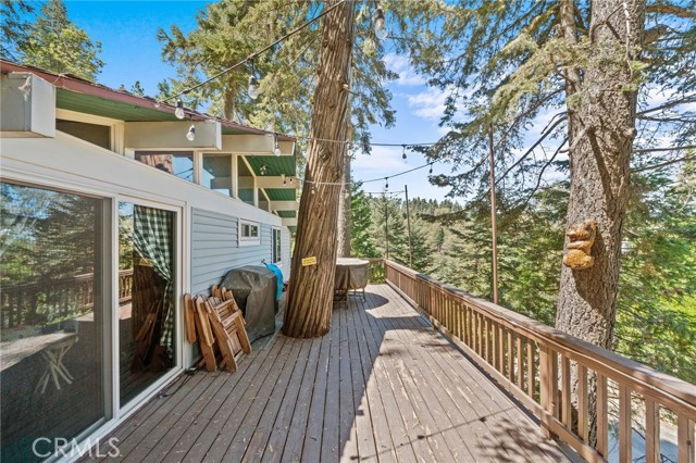 Detail Gallery Image 26 of 39 For 535 Sunderland Ct, Lake Arrowhead,  CA 92352 - 3 Beds | 2 Baths