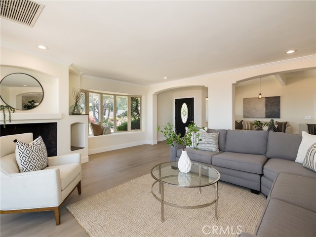 Detail Gallery Image 9 of 73 For 2621 Colt Rd, Rancho Palos Verdes,  CA 90275 - 4 Beds | 3 Baths