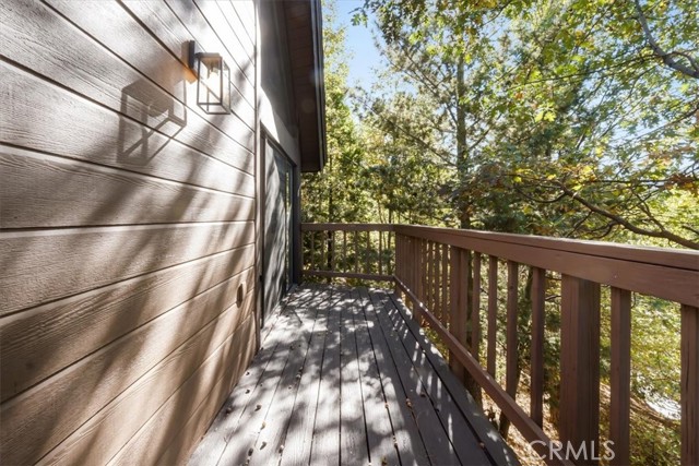 Detail Gallery Image 10 of 50 For 695 Grass Valley Rd, Lake Arrowhead,  CA 92352 - 3 Beds | 2 Baths